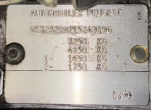 plaque auomobiles peugeot