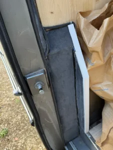 boxer van finition arrete entree porte laterale droite