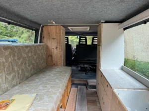 boxer van vue interieur depuis hayon 1
