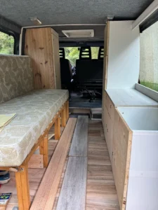 boxer van vue interieur depuis hayon 2