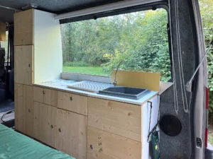 kitchenette presque terminee